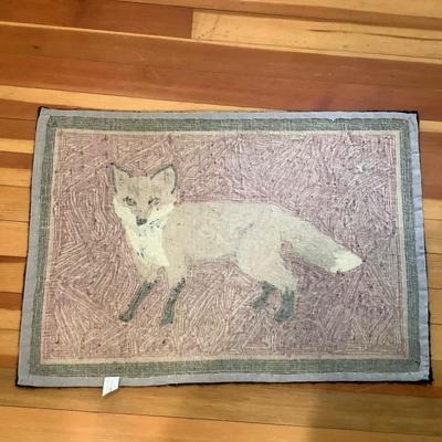 K702 Fox Hooked Wool Rug