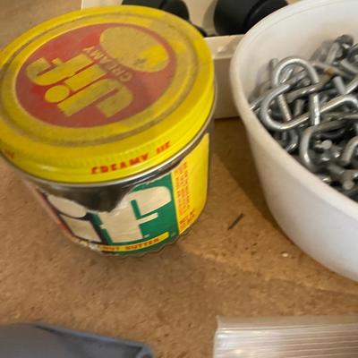 ASSORTMENT OF HOME HARDWARE