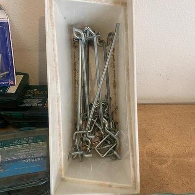 ASSORTMENT OF HOME HARDWARE