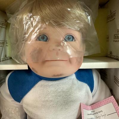 Ashton-Drake Dolls “Kevin” and “Chloe” *New in Box*