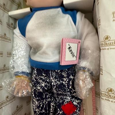 Ashton-Drake Dolls “Kevin” and “Chloe” *New in Box*