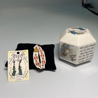 Peter Rabbit bank plus extras