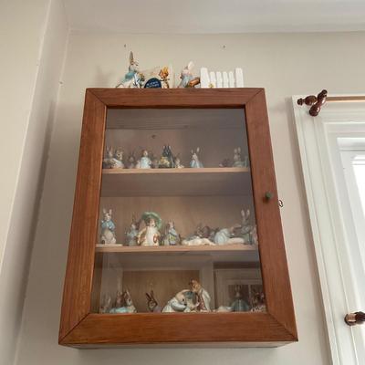 UBA725 Antique Pine Wall Shelf