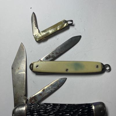 3 vintage pocketknives