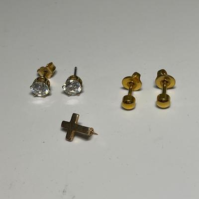 Ring and post earrings