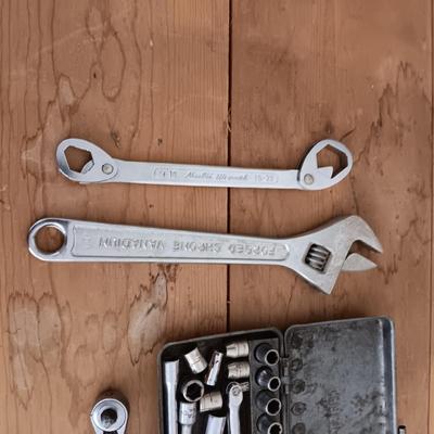 SMALL SOCKET SET, PRECISION SCREWDRIVERS AND WRENCHES