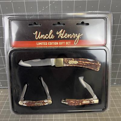 Uncle Henry Limited Edition Gift SET, NEW 3 Pocket Knives. 