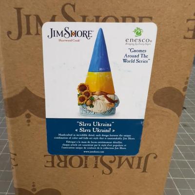 Jim SHORE: Gnomes Around the World. NEW in the Box.