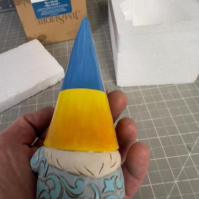 Jim SHORE: Gnomes Around the World. NEW in the Box.