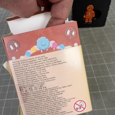 LEGO Mini Fig Original in the BOX, COLLECTIBLE! 