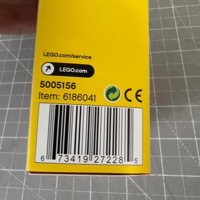 LEGO Mini Fig Original in the BOX, COLLECTIBLE! 