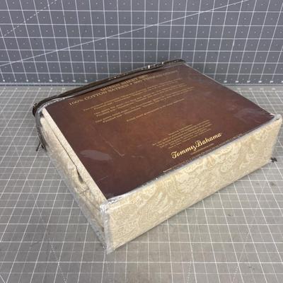 Tommy Bahama HOME NEW Queen Sheet