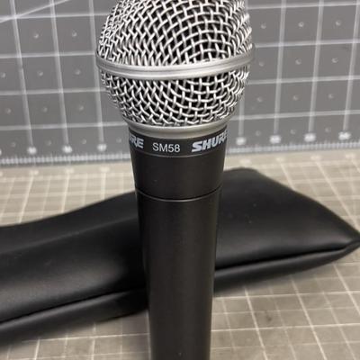 SURE SM 58 Microphone