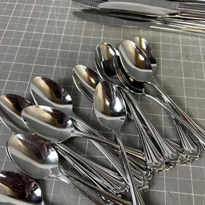Partial Set of Onedia Silverware; Pattern is COMMUNITY