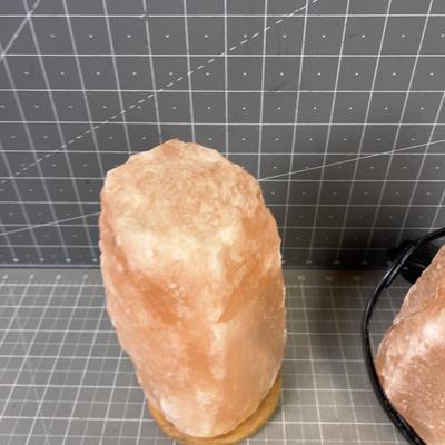(2) Himalayan in Salt Crystals, 1 has a light 