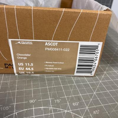 Pacific Mountain, Ascott NEW Sandle Men's -11-1/2