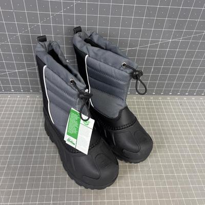 ITASCA Kids Boots Size 2 NEW