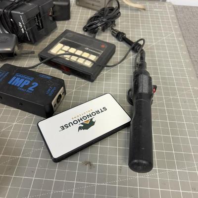 Assortment of Electrical Gadgets 
