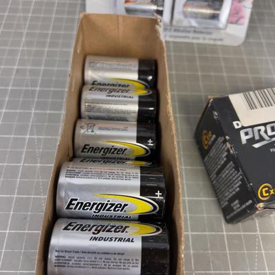 Batteries  Size D & C  New 