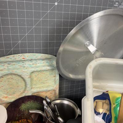 All the Kitchen Stuff in the WORLD