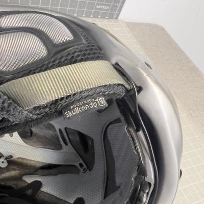 (2) Giro Helmets ski or snowboard? 