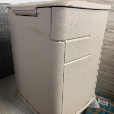 Pair OF Storage Boxes or Compose RUBBERMAID 