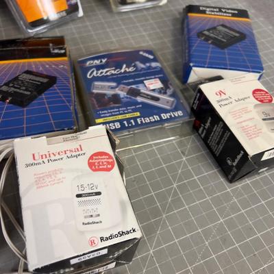 Electronic Accessories NEW, Mixed Lot