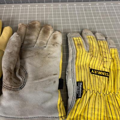 Gloves (2)