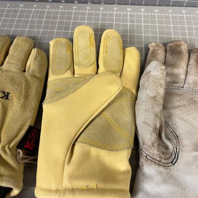 Gloves (2)