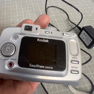 Kodak Easy Share Camera With A Cradle for TV or Computer