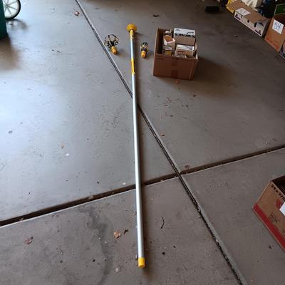 MR LONGARM 12 FOOT TELESCOPING LIGHT BULB CHANGER PLUS A VARIETY OF LIGHTBULBS