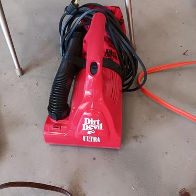 FOLDING STEP STOOL, DIRT DEVIL ULTRA AND EXTENSION CORDS