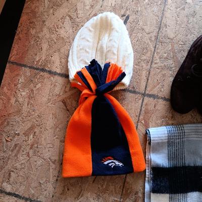 LADIES BOOTS SIZE 7 1/2 AND HATS, GLOVES AND SCARF