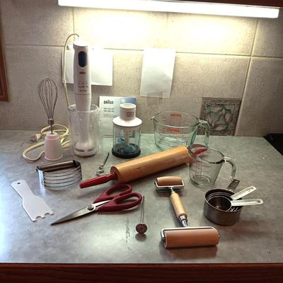 BRAUN MULTIQUICK MIXER AND OTHER BAKING NECESSITIES