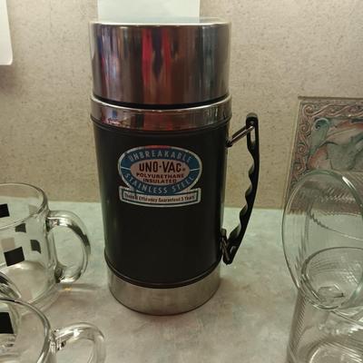 GLASS COFFEE CUPS AND 2 THERMOSES