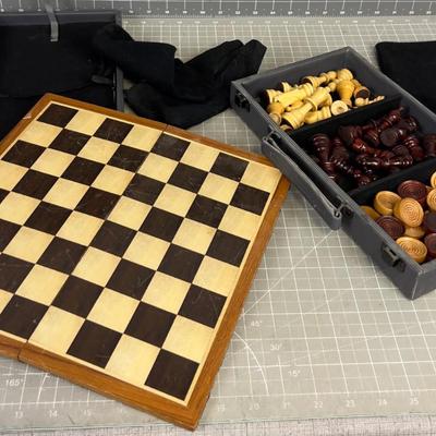 Travel Case for Chess and Checkers