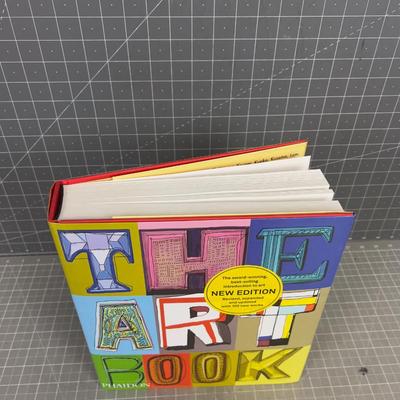 THE ART BOOK