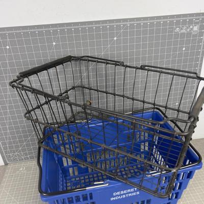 2 Vintage Shopping Baskets