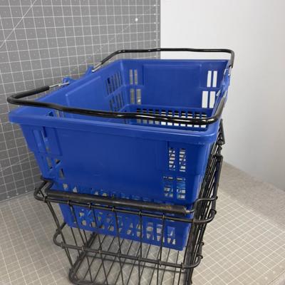 2 Vintage Shopping Baskets