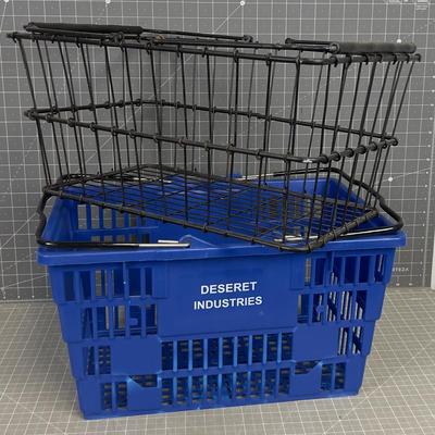 2 Vintage Shopping Baskets