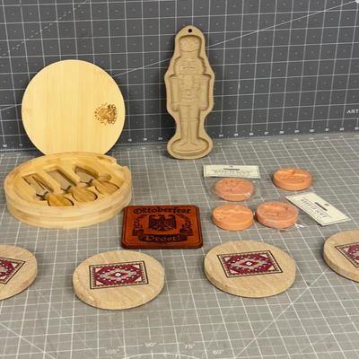 Mixed Household Lot: Cookie Mold, Cheese Knife, Etc. 