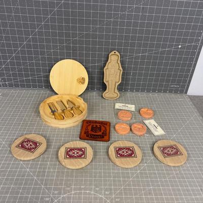 Mixed Household Lot: Cookie Mold, Cheese Knife, Etc. 