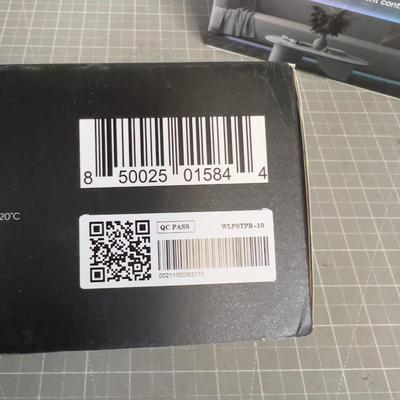 WYZE LED Strip Lights (2), NEW 