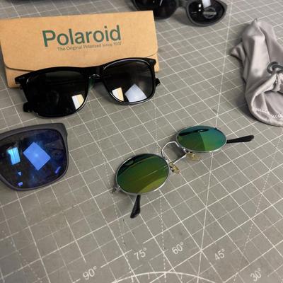 Lot of Sunglasses 