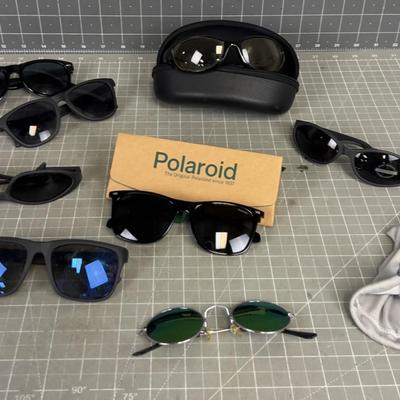Lot of Sunglasses 