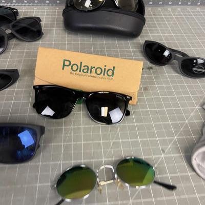Lot of Sunglasses 