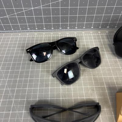 Lot of Sunglasses 