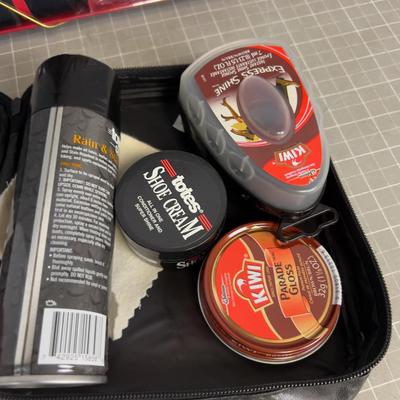 Shoe Shine and Men's Socks 