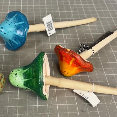 Ceramic Mushrooms, CUTE! 