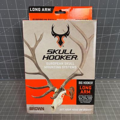 SKULL HOOKER, European Skull Mount